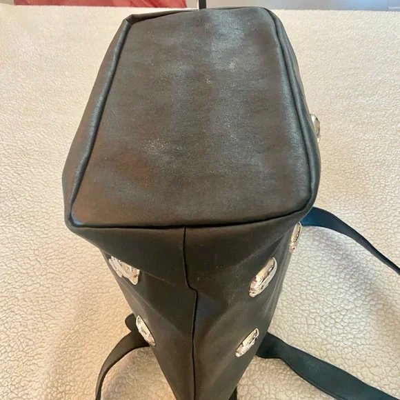 Hello Kitty Studded Tote - Picture 7 of 11